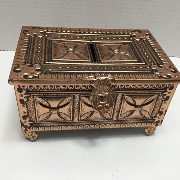 BLUE BIRD Confectionery Vintage Tin: "Prince's Hasped Chest w/ Money Slot" - Picture 2 of 7